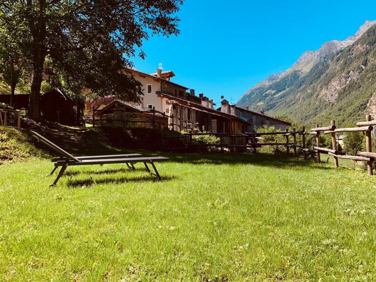 Petit Câlin - Le Four des Alpes Rhemes-Saint-Georges Exterior foto